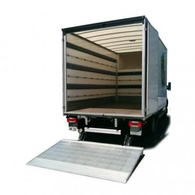 Camion elevateur demenagement